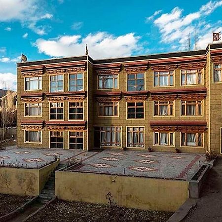 Hotel Alpine Ladakh Leh Dış mekan fotoğraf