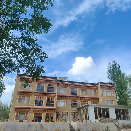 Hotel Alpine Ladakh Leh Dış mekan fotoğraf