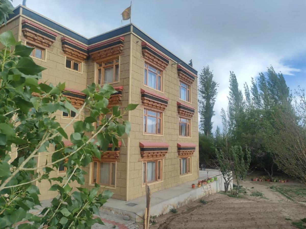 Hotel Alpine Ladakh Leh Dış mekan fotoğraf