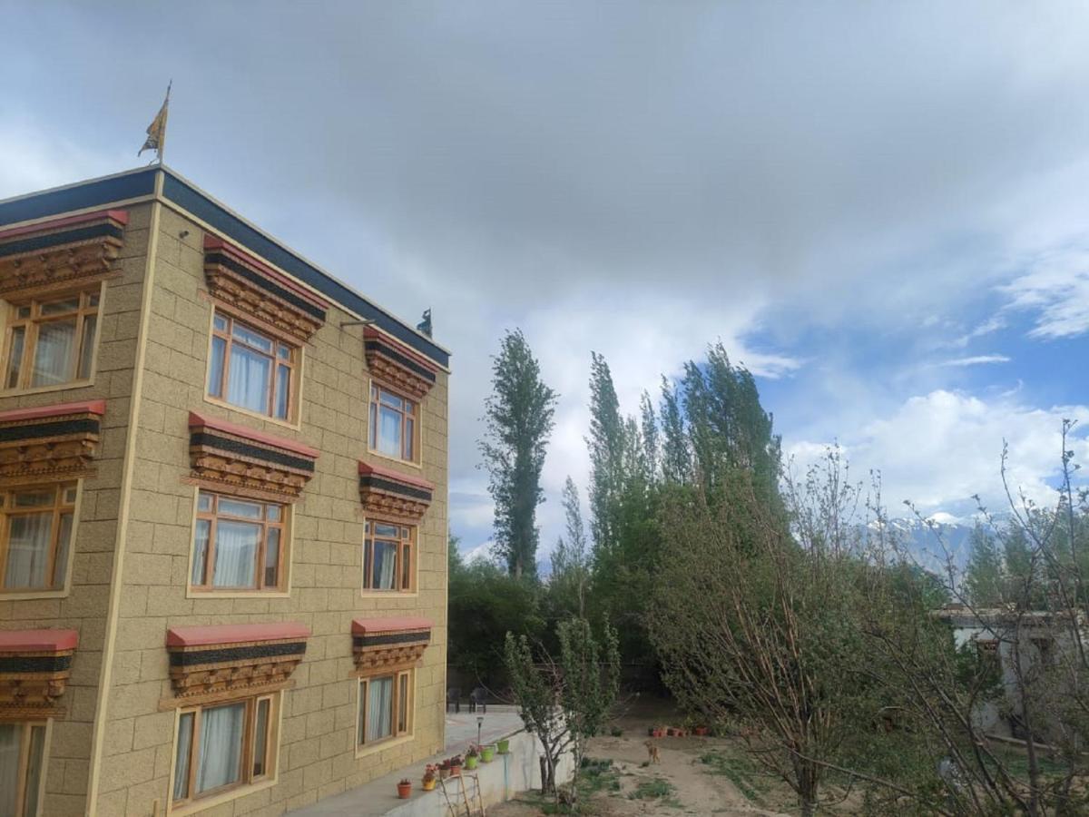 Hotel Alpine Ladakh Leh Dış mekan fotoğraf